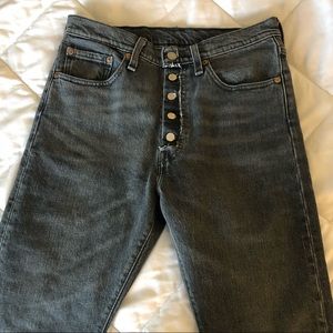 501 faded black Levi’s